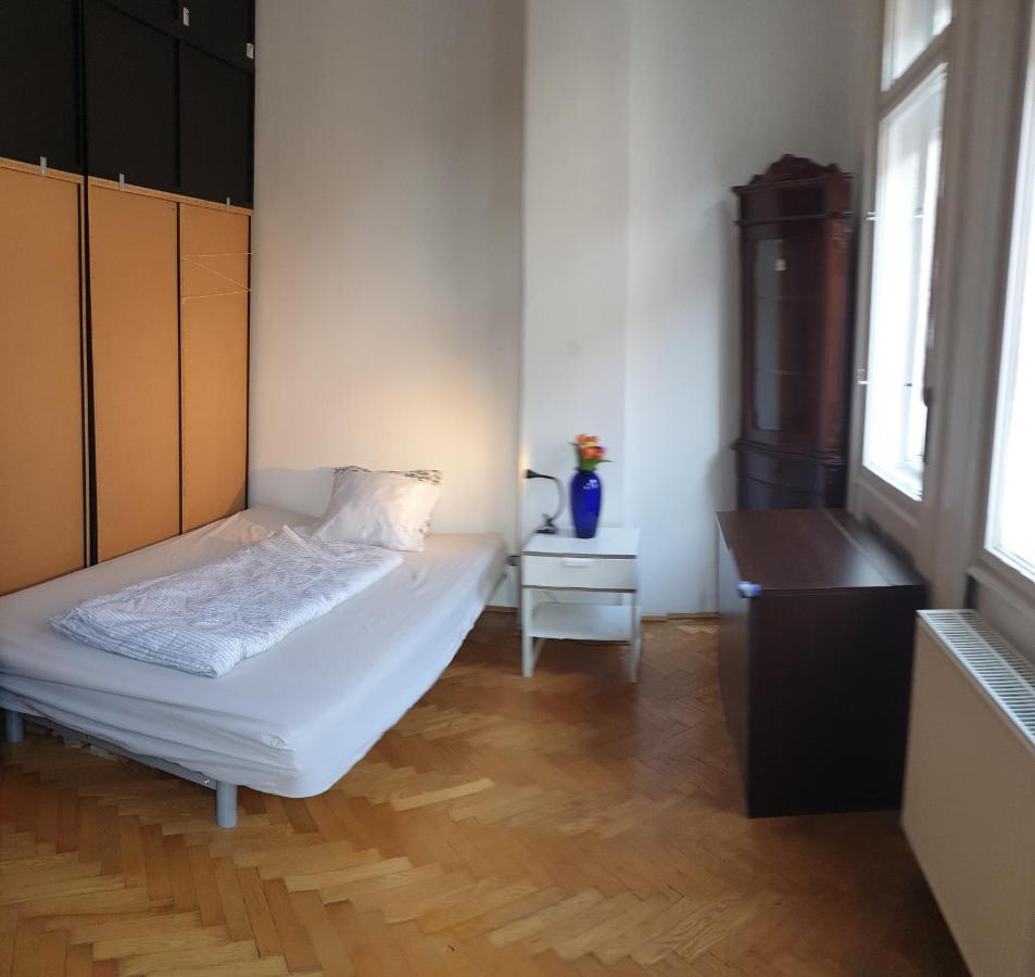 Near Jokai Ter With 3 Rooms Budapešť Exteriér fotografie